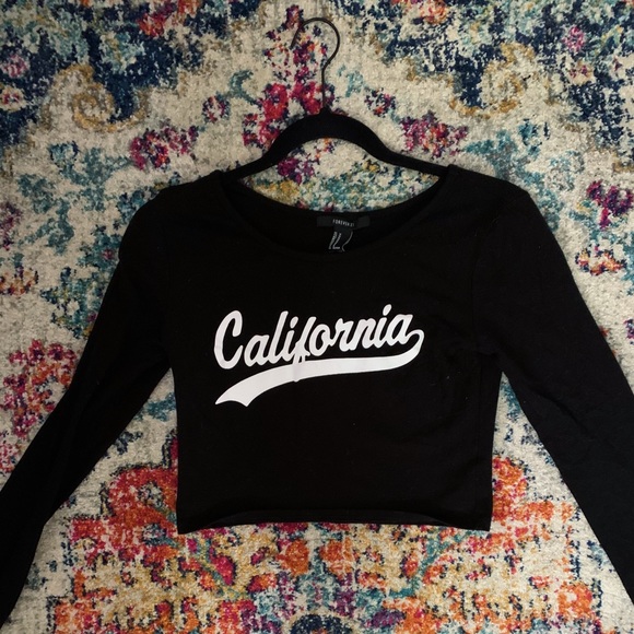 Forever 21 Tops - California Long Sleeve Crop Top